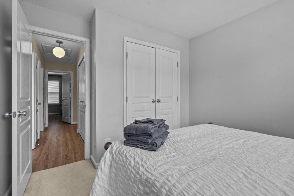 Peaceful, Townhome In Hope Valley Farms Durham Esterno foto